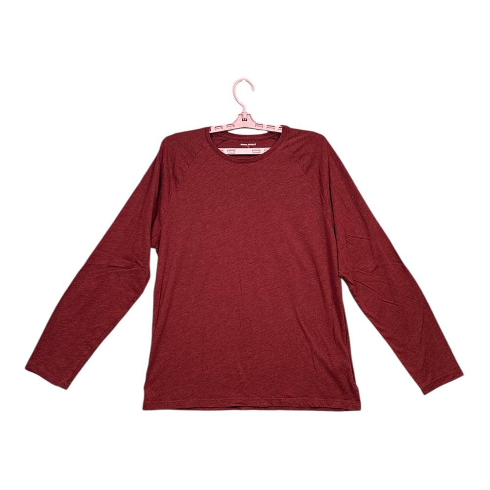 Banana Republic Men's Red Long Sleeve Crew Neck Tee,‎ Size L
